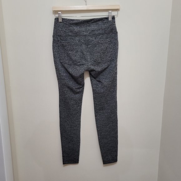 Athleta Herringbone Tight Leggings Womens Black and White Size S. - Picture 2 of 5